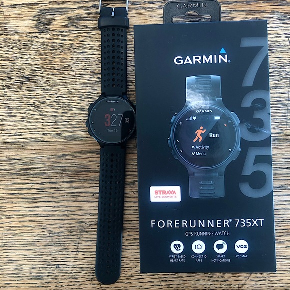 garmin Other - Garmin Forerunner 735XT and Charger